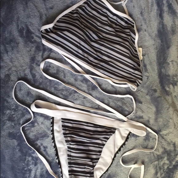 LAST ONE! | Stripped 2 Piece - Picture 5 of 7